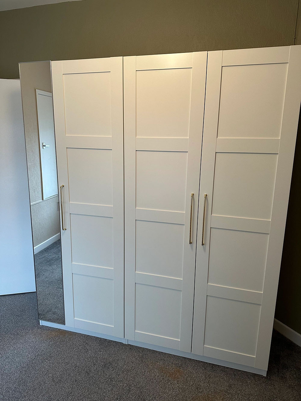 Wardrobe with skinny mirror